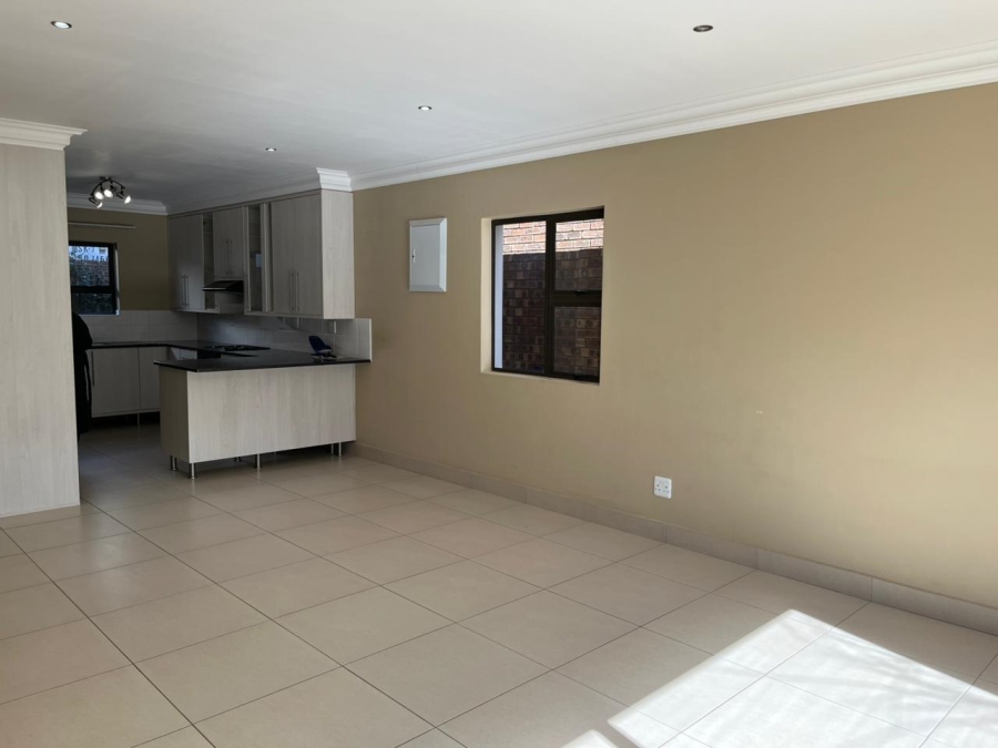 To Let 3 Bedroom Property for Rent in Heuwelsig Free State
